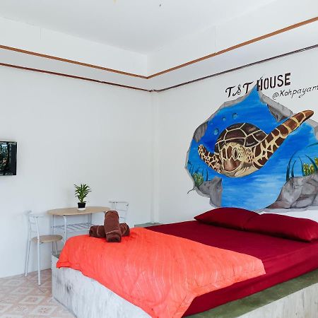 T And T House (Adults Only) Hotel Koh Phayam Eksteriør billede