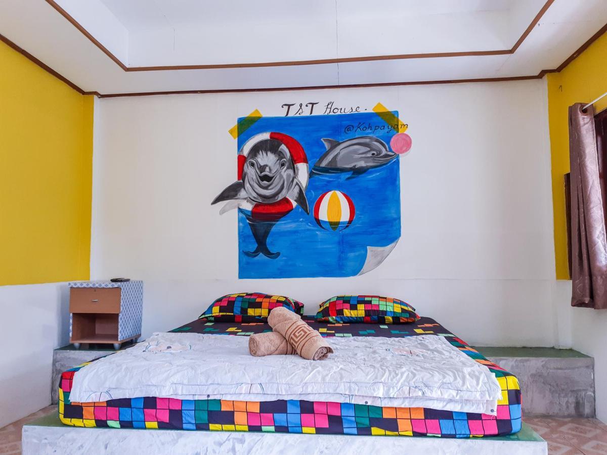 T And T House (Adults Only) Hotel Koh Phayam Eksteriør billede