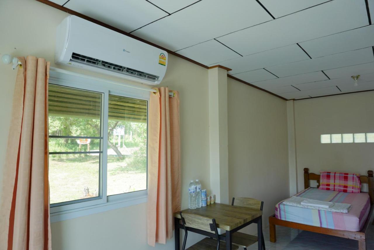 T And T House (Adults Only) Hotel Koh Phayam Eksteriør billede