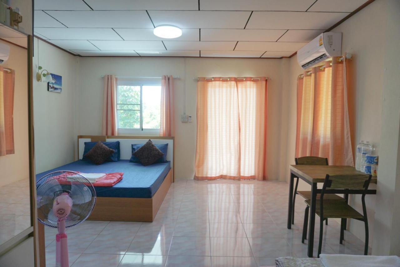 T And T House (Adults Only) Hotel Koh Phayam Eksteriør billede