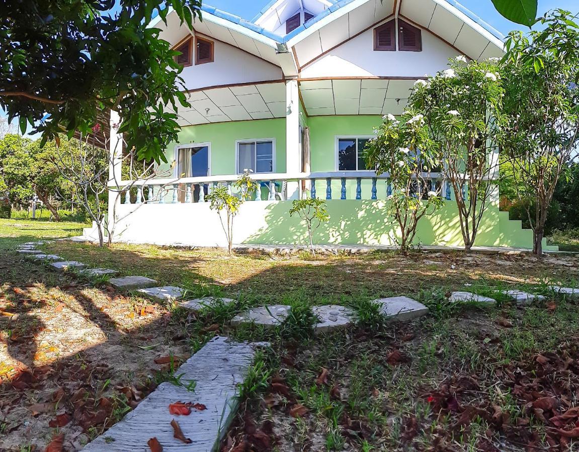 T And T House (Adults Only) Hotel Koh Phayam Eksteriør billede
